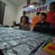 Polsek Cinere bongkar penjualan obat keras Depok dari ruko yang disamarkan sebagai toko casing HP