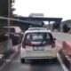 mobil terobos tol tanpa bayar di Depok