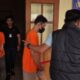 Kapolsek Cimanggis Kompol Jupriono menjelaskan kronologi penangkapan pasangan suami istri penipu Qris bodong di Depok