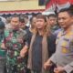 Habib Bahar berdialog damai dengan aparat TNI-Polri di Mapolres Metro Depok