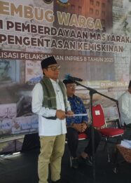 Menko PM, A. Muhaimin Iskandar saat mengahdiri Rembug Warga yang berlangsung di Pondok Pesantren Gedongan,
