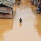BNPB melakukan penyemaian garam di langit Jabodetabek dalam rangka Operasi Modifikasi Cuaca untuk menurunkan intensitas hujan dan mitigasi banjir