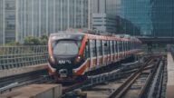Jam operasional LRT saat malam Tahun Baru 2026