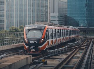 Jam operasional LRT saat malam Tahun Baru 2026