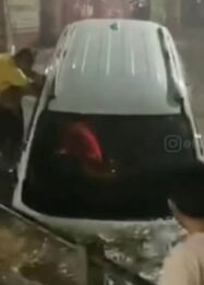 Evakuasi mobil terperosok banjir di Bukit Cengkeh Depok