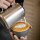 Peserta Pelatihan Kerja Barista Semester II di Depok sedang mempraktikkan teknik pembuatan kopi