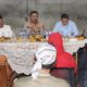 Kapolres Metro Depok Kombes Pol Abdul Waras berdialog dengan warga Sawangan