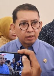 Tanggapan Fadli Zon terkait ramai pengibaran bendera One Piece
