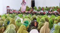 Ribuan Muslimat NU hadiri haul di GOR Mbah Muqoyim Pondok Buntet Cirebon