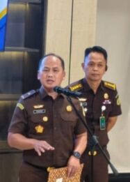Kejaksaan Agung RI memperluas penyidikan kasus dugaan korupsi pengadaan Chromebook ke sejumlah Kejari di Indonesia.