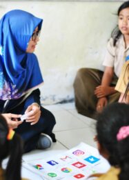 Menteri Pendidikan Dasar dan Menengah Umumkan Program Kado HUT RI dari Presiden untuk Guru