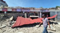 Bangunan area depan minimarket roboh di Depok