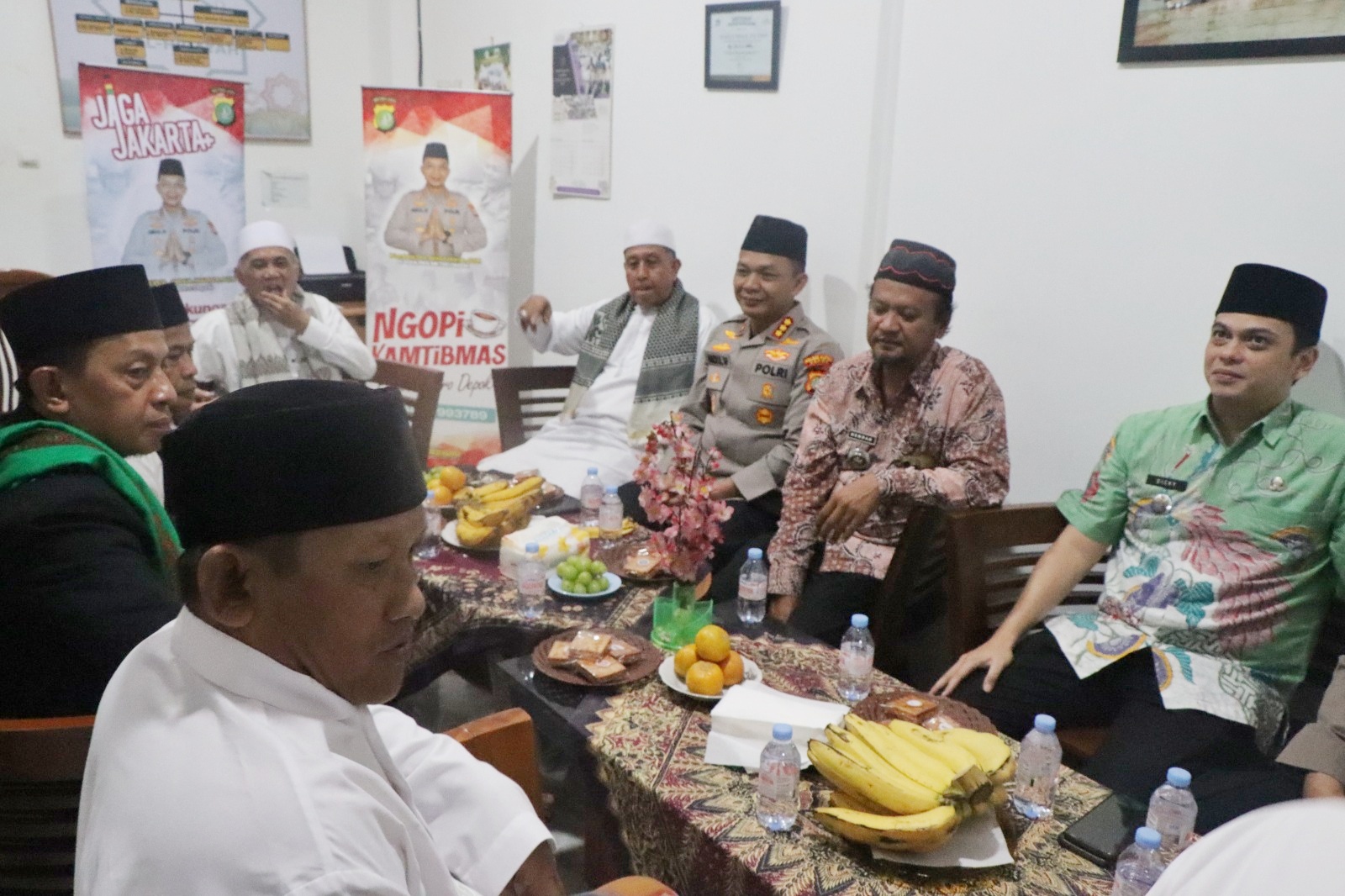 Ngopi Kamtibmas oleh Kapolres Metro Depok