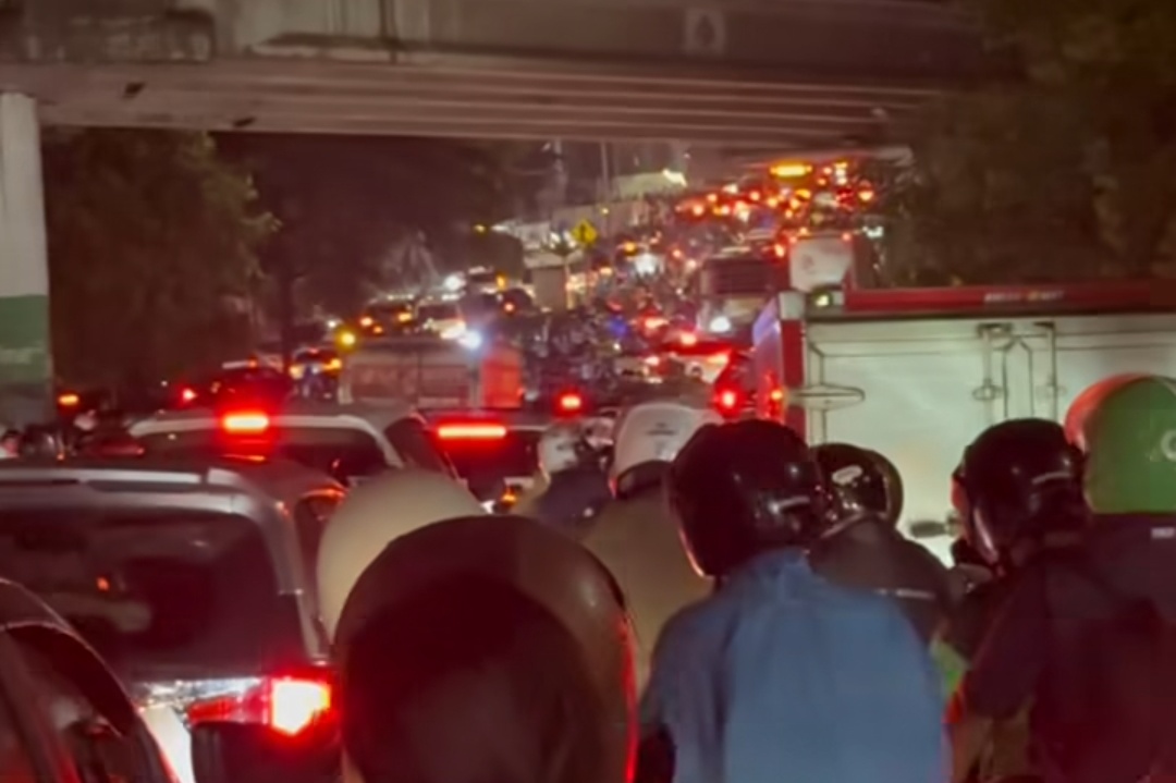 Kemacetan parah yang terjadi di TB Simatupang diklaim akan segera terurai