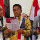Rektor UI bersama akademisi Indonesia saat menyuarakan solidaritas untuk Palestina