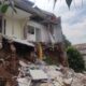 Rumah warga Depok terdampak longsor