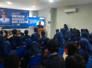 Kuliah umum tantangan demokrasi di era digital di Politeknik LP3I Jakarta Kampus Depok