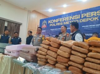 Polres Metro Depok gelar barang bukti 78,65 kg ganja hasil pengungkapan jaringan lintas daerah