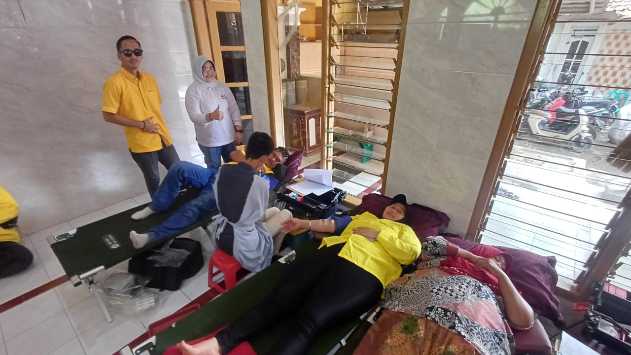 Golkar Cirebon Rayakan HUT ke-61