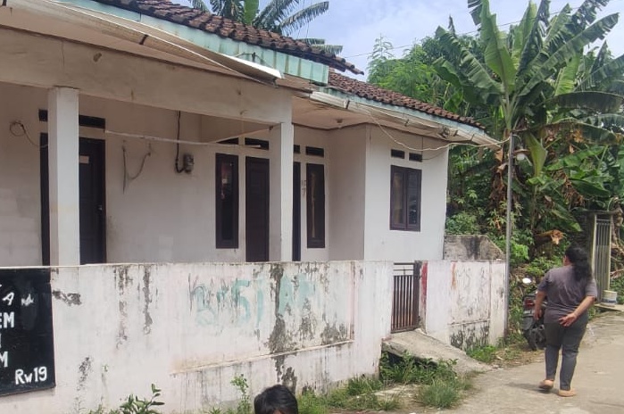 Kediaman bocah yang diduga dianiaya ibu tiri