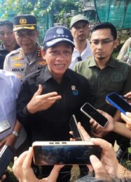 Menteri LH membahas penanganan sampah nasional