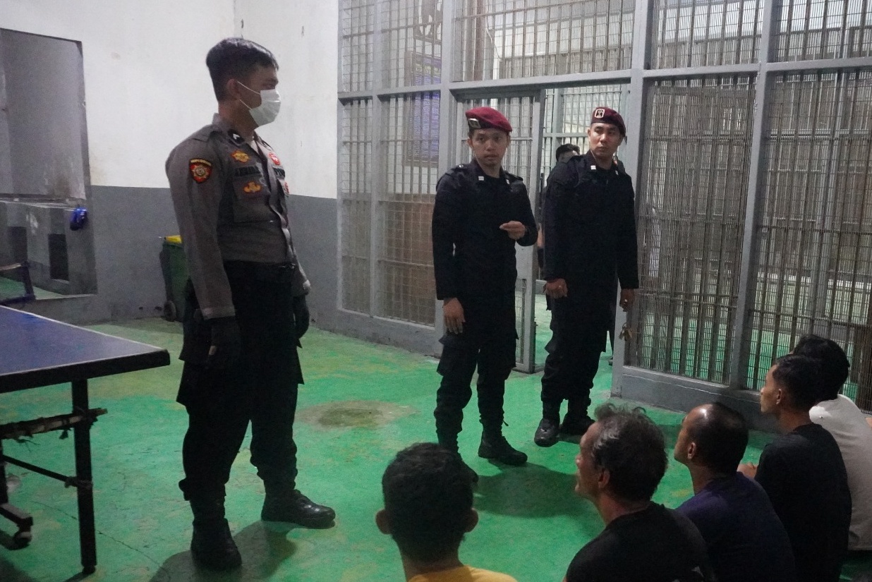 Sidak kamar hunian di Rutan Kelas 1 Depok