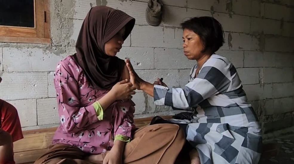 Remaja di Cirebon Alamat Kebutaan