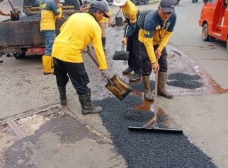 Layanan pengaduan jalan rusak di Kota Depok
