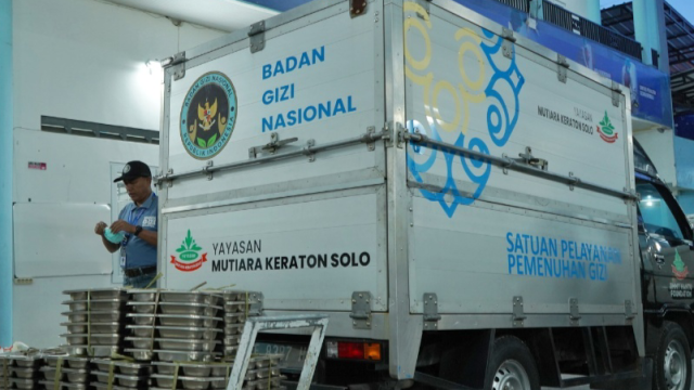 Mobil distribusi SPPG