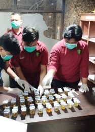 Tes urine Polres Metro Depok