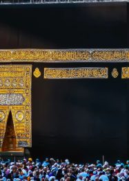 Imbauan menunda umrah