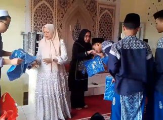 Qonita Lutfiyah anak yatim