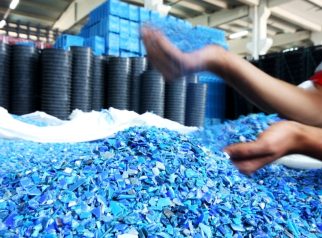 Stok plastik nasional