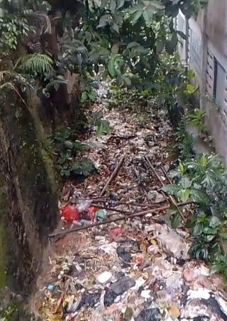 Bangunan gudang sembako Bhakti Karya (BK)