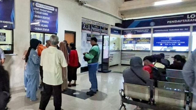 Balik nama kendaraan bermotor Jabar