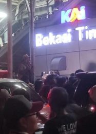 Korban kecelakaan kereta api Stasiun Bekasi Timur