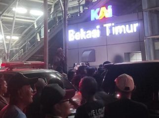Korban kecelakaan kereta api Stasiun Bekasi Timur