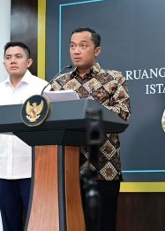 Presiden Prabowo Subianto ganti pimpinan BGN