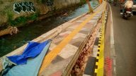 Longsor jalur pedestrian kawasan Taman SeCAWAN Kota Depok